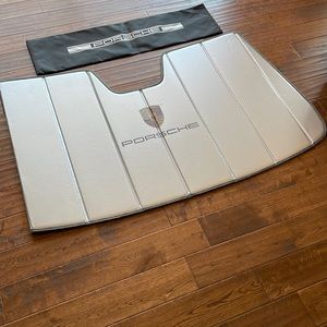 Auto sun visor - Porsche with black case